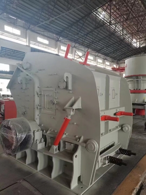 อุปกรณ์บดมือถือ 37kw 80-160 TPH เหมืองหินปูนผลกระทบหินปูนบด