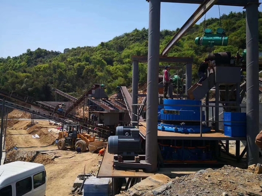โรงงานผู้ผลิตเดิม 4.25FT Symons Cone stone Crusher ลดราคาตอนนี้， เครื่องทำเหมืองบด 200tph