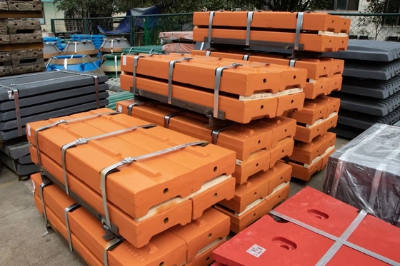 PF1210 1214 1315 เซรามิคแทรก Blow Bar Impact Cone Crusher Components