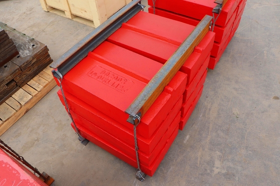 PF1210 1214 1315 เซรามิคแทรก Blow Bar Impact Cone Crusher Components