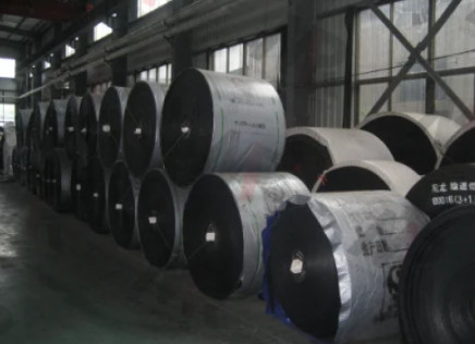 Fixed Continental Conveyor Belt ผ้าฝ้ายโพลีเอสเตอร์ผ้าใบ Telescopic Truck Loading Conveyor