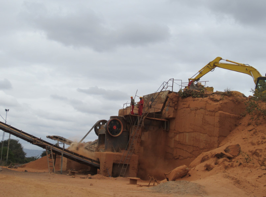 Symons Cone Jaw Crusher เครื่องยุโรปประเภท Rock Hammer Crusher C125