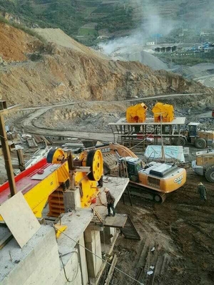 100-200 TPH Limestone Impact Crusher Machine PF1214 1010 1315 เครื่องบดคอนกรีตขนาดกะทัดรัด