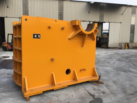 110Kw Mining Jaw Crusher Machine PEX 300x1300 PE Series สีเทาขาว