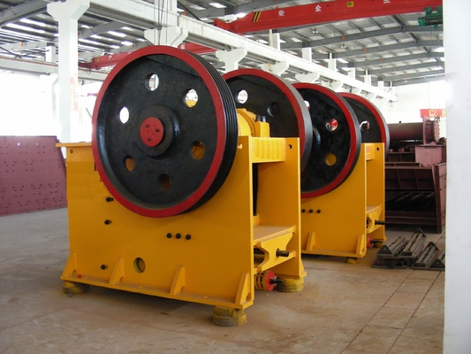 30Kw PE400 * 600 เครื่องบดกรวยแบบเคลื่อนที่, เครื่องบดหินหลัก 36 24
