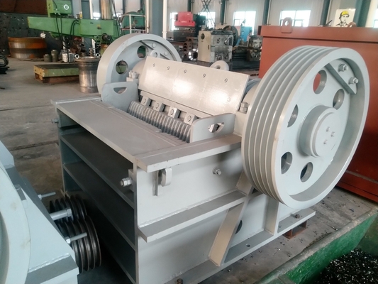 50 - 1,000 Tph 250kw Jaw Crusher Machine อุปกรณ์บดหินปูน