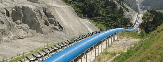 สายพานลำเลียงแบบรวมการเคลื่อนย้ายอัตโนมัติแบบเอียงทรายเหมืองแร่ระยะไกล