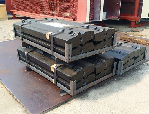 Impact Stone Crusher อะไหล่ Liner Plate Martensitic Ceramics Insert