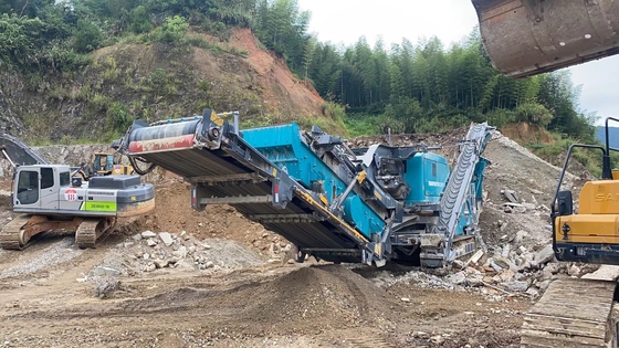 500 TPH Used Mobile Crusher 550SR Track Mounted เครื่องบดหินมือสองผลิตในปี 2020