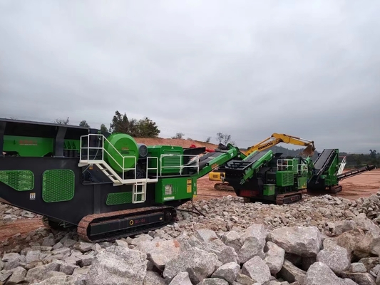 หินปูน Crawler Mobile Crusher Machine, เหมืองหินแบบพกพา Track Cone Crusher